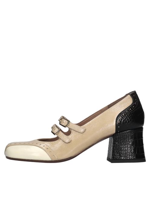 Décolleté Maime in pelle CHIE MIHARA | NAIME FERRARISAND-LECHE-NERO